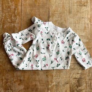 Petidoux baby girl holiday footie size 0-3m